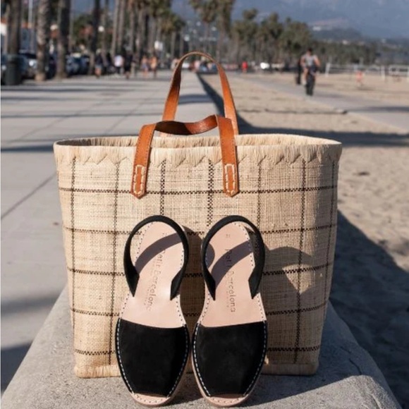 Petit Barcelona Wide Fit | Flat Avarcas Black Espadrille Sandals Size 40 D - Picture 2 of 10